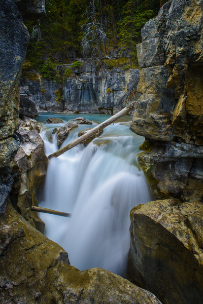 Panther Falls : Canadian Rockies : JOHN MURK PHOTOGRAPHY